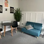 Lancaster Entire Studio